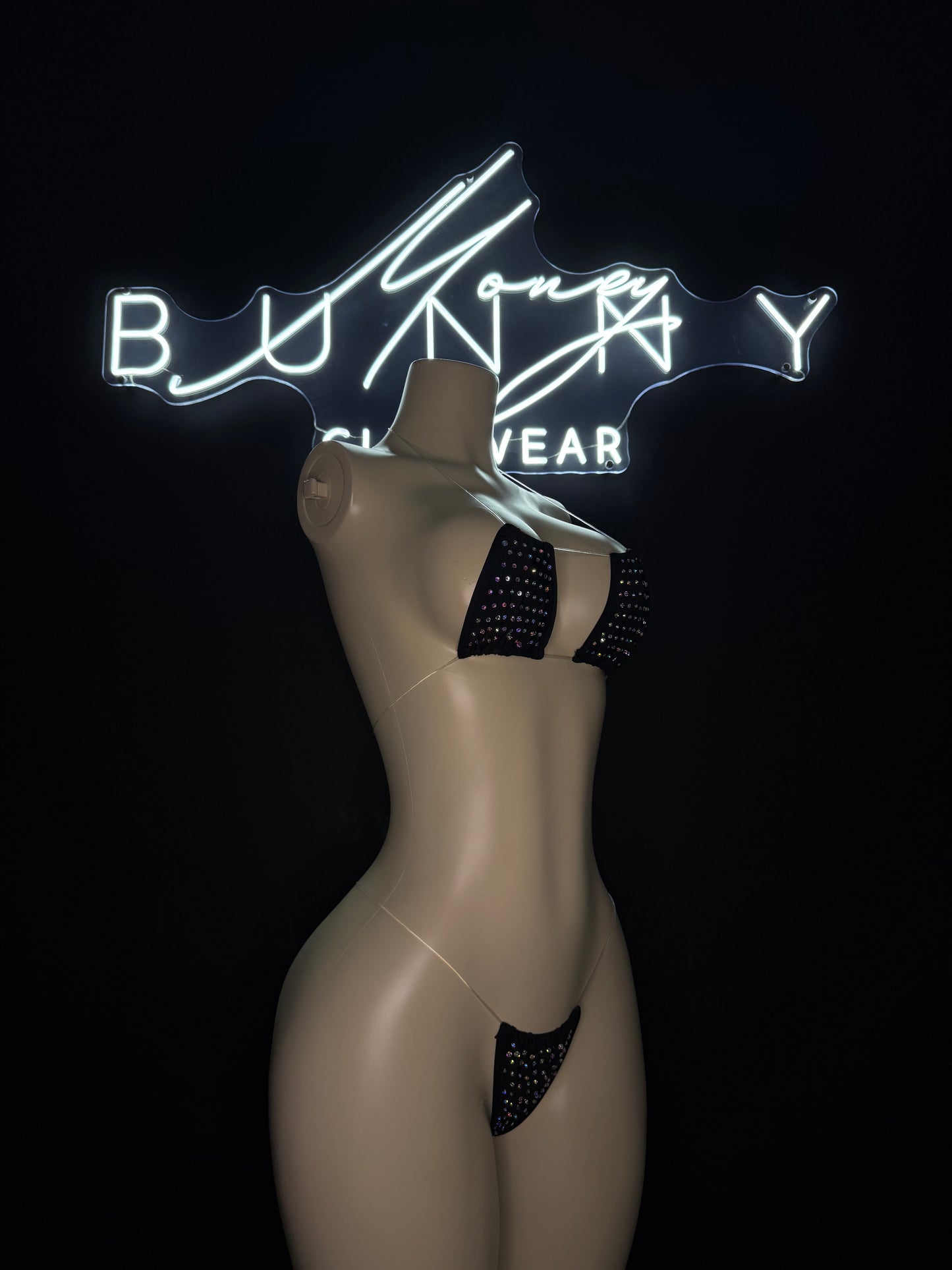 Simple— Black Set Fits S-M